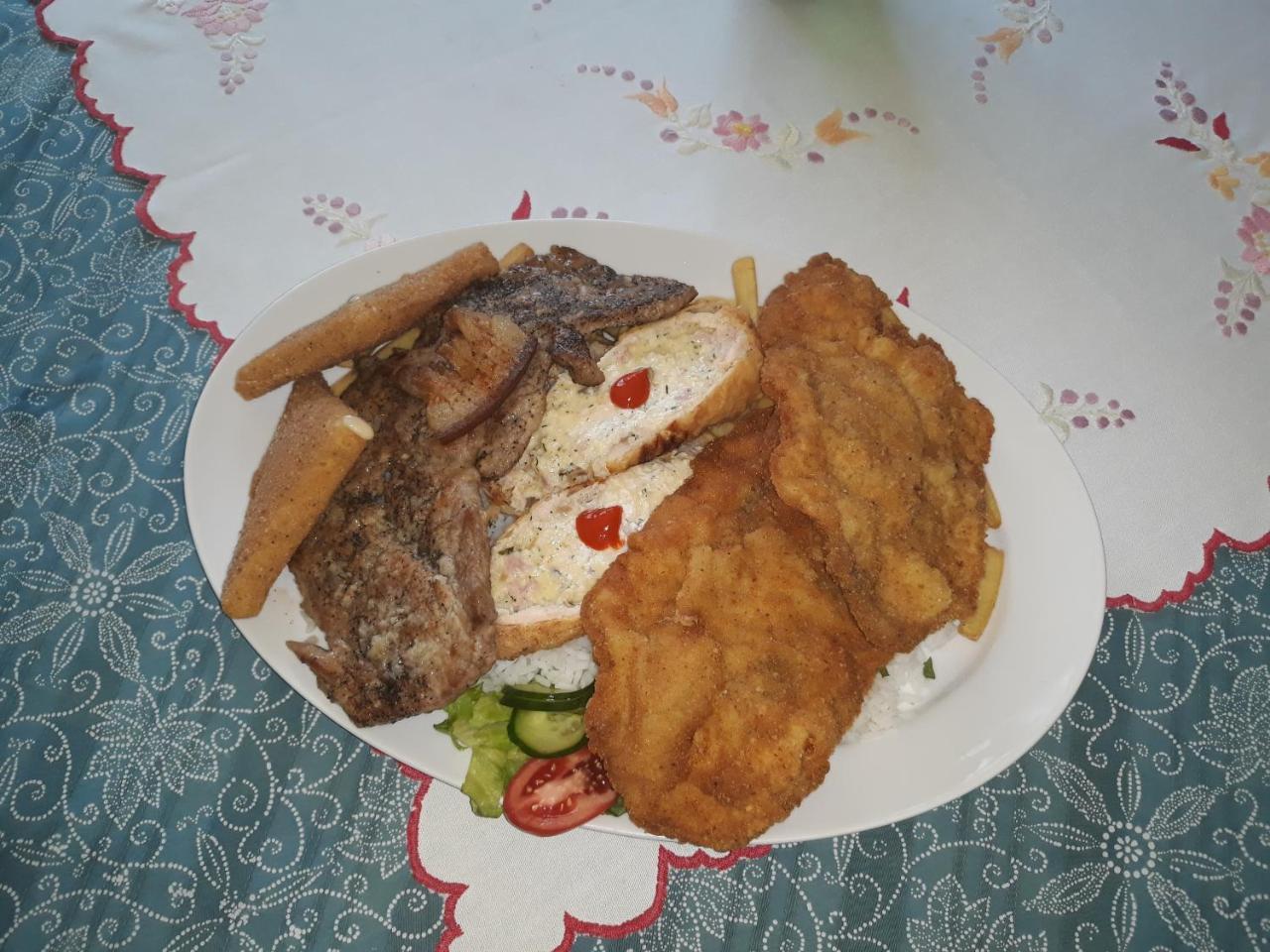 Kisdiofa Panzio Es Vendeglo Готель типу 